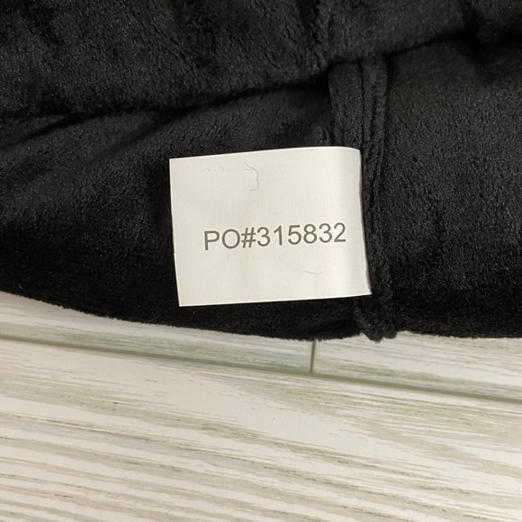 Field & Stream Cozy Cabin Gray and Black Plaid Knit Beanie Hat NWT - Picture 7 of 7